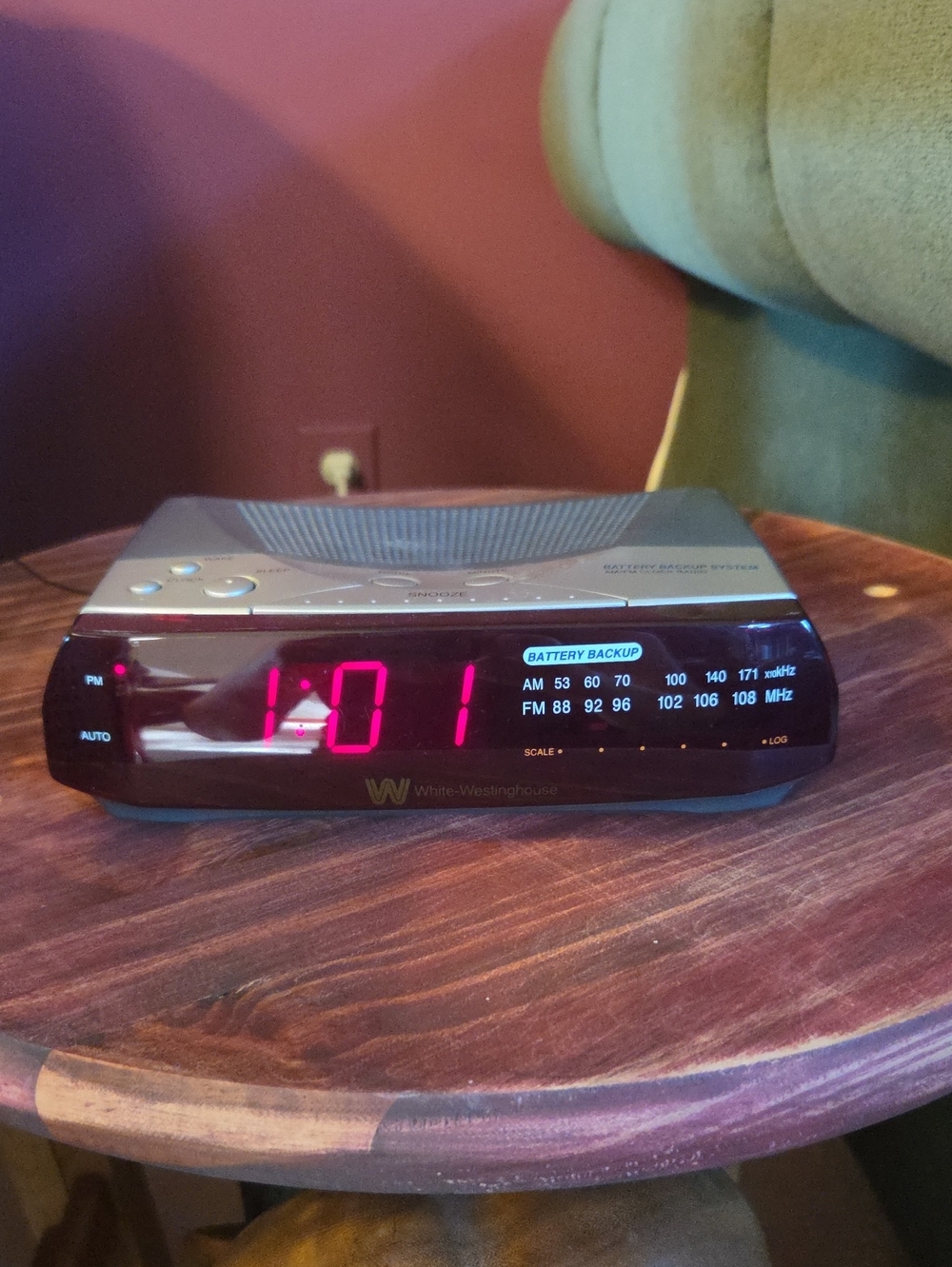 Black Digital Alarm Clock Radio with AM/FM